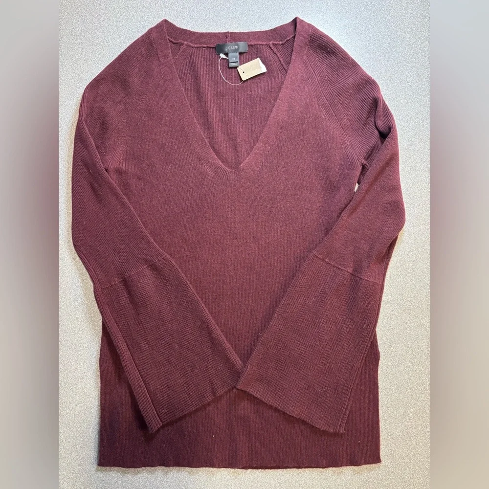 J. Crew‎ Womens Wool Blend Burgundy Bell Sleeve Sweater V Neck XS. New with tags